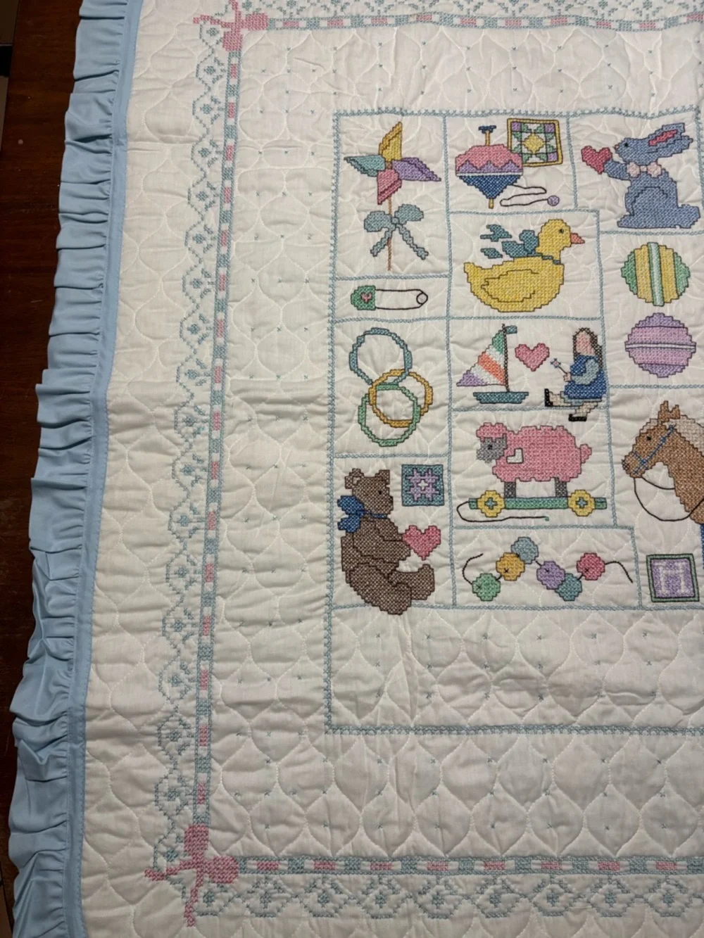 Janlynn Vintage cross-stitch baby quilt Dreamland